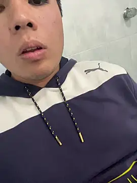 Snapshot of DanielZz69 chatting on 03-17-26, 10:57 DanielZz69 online show from 03-17-26, 10:57