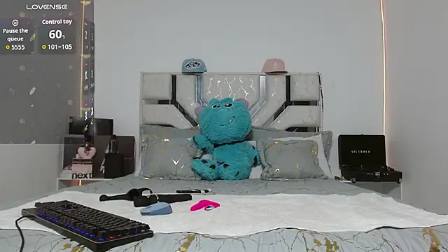 tiam muller fenix online show from 04-20-26, 02:14