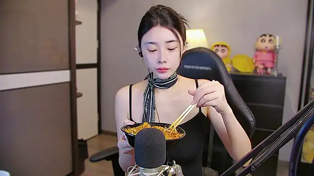 XiaoYuBao- online show from 07-12-26, 08:33