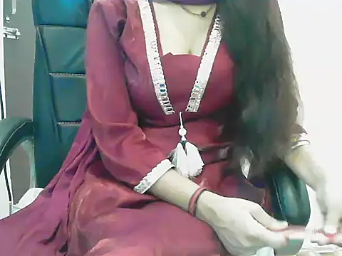 Snapshot of ragini_bby chatting on 06-18-26, 04:35 ragini bby online show from 06-18-26, 04:35