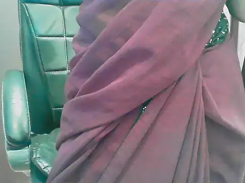 Snapshot of ragini_bby chatting on 06-21-26, 04:37 ragini bby online show from 06-21-26, 04:37