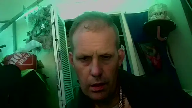 Snapshot of strokingjoe14585 chatting on 07-15-26, 03:56 strokingjoe14585 online show from 07-15-26, 03:56