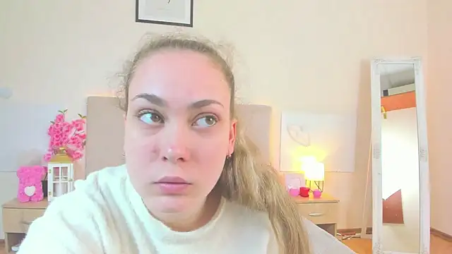 MelanieCuty online show from 04-01-26, 05:30