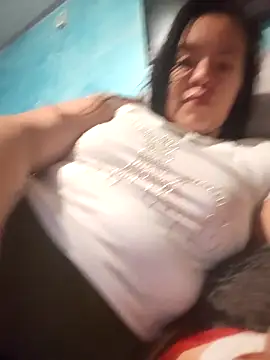 Snapshot of Estrella_2407 chatting on 03-20-26, 02:27 Estrella 2407 online show from 03-20-26, 02:27