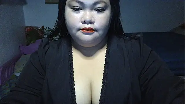 prettycarla  online show from 04-15-26, 12:50