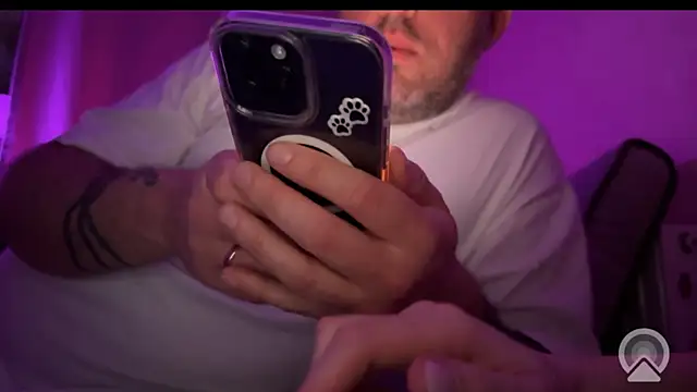 garnet hornet online show from 03-16-26, 09:08