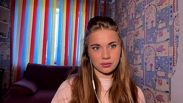 Snapshot of Miss_Blessnyth chatting on 06-04-26, 06:08 Miss Blessnyth online show from 06-04-26, 06:08