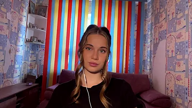 Snapshot of Miss_Blessnyth chatting on 08-03-26, 06:12 Miss Blessnyth online show from 08-03-26, 06:12