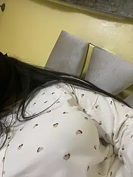 Snapshot of NARJICE_ chatting on 03-25-26, 11:00 NARJICE online show from 03-25-26, 11:00