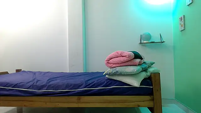 katywild20 online show from 03-16-26, 01:37