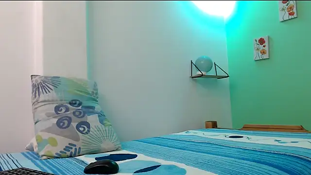 katywild20 online show from 03-18-26, 01:47