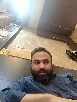 Snapshot of sameerrk chatting on 03-25-26, 11:49 sameerrk online show from 03-25-26, 11:49