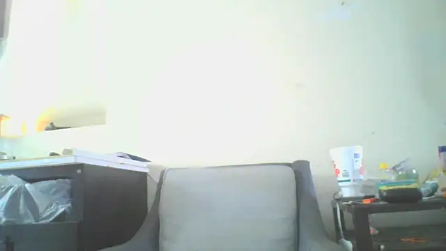 Snapshot of CaptCraker chatting on 03-25-26, 08:04 CaptCraker online show from 03-25-26, 08:04