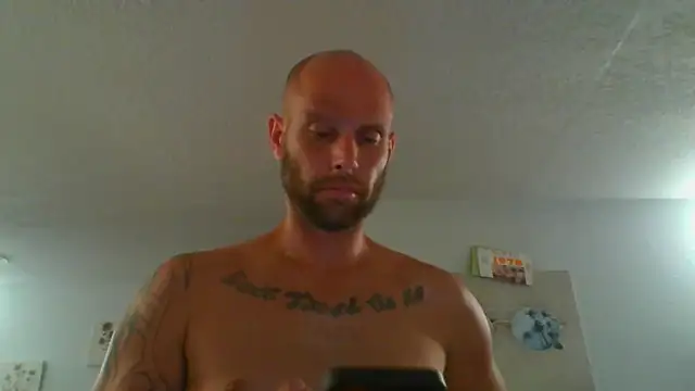 Snapshot of CaptCraker chatting on 05-24-26, 01:21 CaptCraker online show from 05-24-26, 01:21
