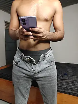 Snapshot of Iam_daku47 chatting on 06-27-26, 04:23 Iam daku47 online show from 06-27-26, 04:23