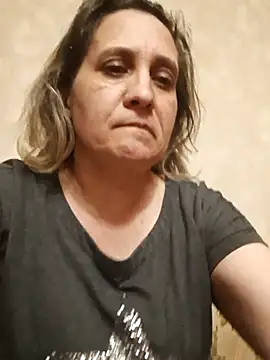 KatieLove133 online show from 03-18-26, 04:43