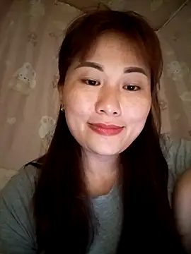 Snapshot of Lucxy-ki6 chatting on 05-10-26, 01:27 Lucxy-ki6 online show from 05-10-26, 01:27