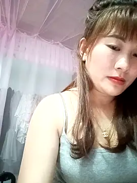 Snapshot of Lucxy-ki6 chatting on 05-11-26, 04:15 Lucxy-ki6 online show from 05-11-26, 04:15