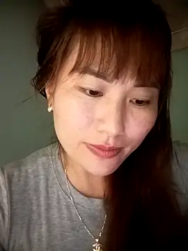 Snapshot of Lucxy-ki6 chatting on 06-12-26, 01:43 Lucxy-ki6 online show from 06-12-26, 01:43