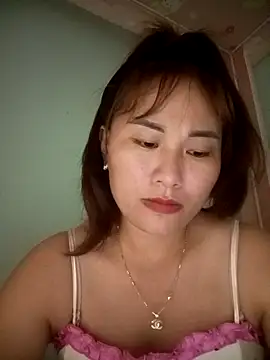 Snapshot of Lucxy-ki6 chatting on 06-25-26, 04:34 Lucxy-ki6 online show from 06-25-26, 04:34