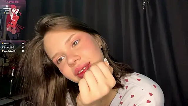 SarahHunnye online show from 03-25-26, 11:22