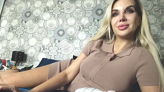 Snapshot of SexyQueenNina chatting on 11-01-25, 10:45 SexyQueenNina online show from 11-01-25, 10:45