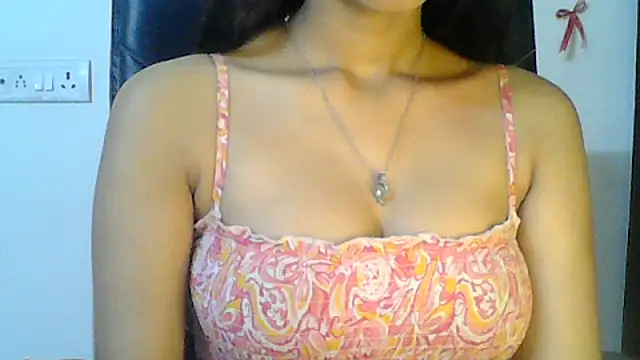Snapshot of Hot_Deepansi02 chatting on 06-11-26, 12:32 Hot Deepansi02 online show from 06-11-26, 12:32