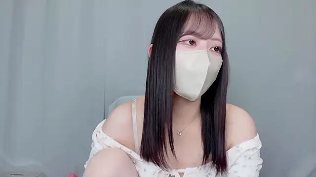 Snapshot of Sakura_sweety_ chatting on 07-18-26, 01:43 Sakura sweety online show from 07-18-26, 01:43