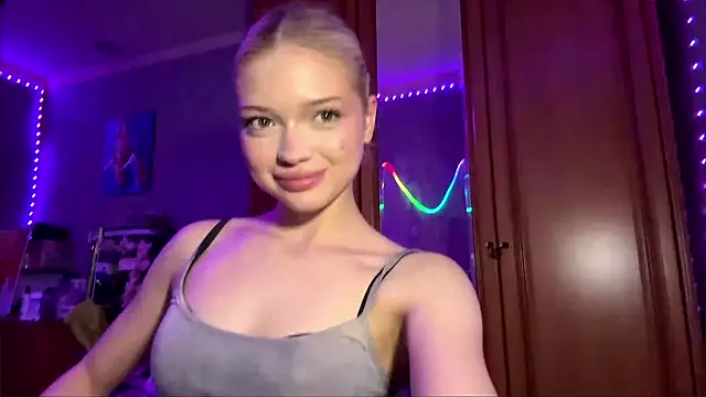 Snapshot of StacyChocopay chatting on 05-16-26, 12:51 StacyChocopay online show from 05-16-26, 12:51