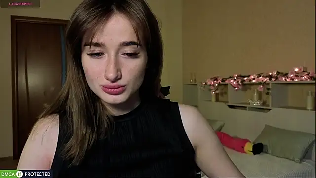 Snapshot of Lady_Sunrise12 chatting on 07-17-26, 01:12 Lady Sunrise12 online show from 07-17-26, 01:12