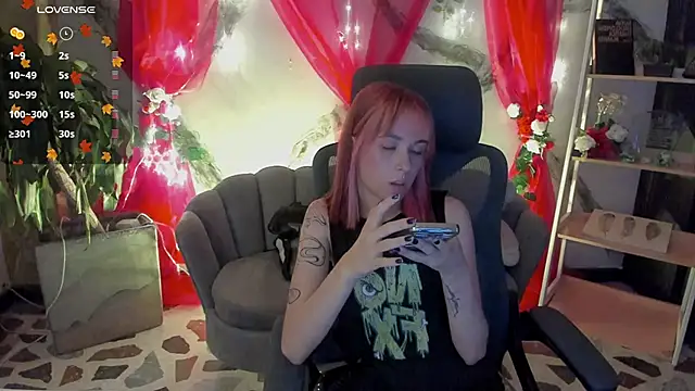 AlaskaFlowerss1  online show from 04-12-26, 05:12