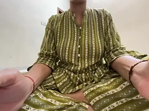 Noor Sexy02 online show from 05-29-26, 10:35