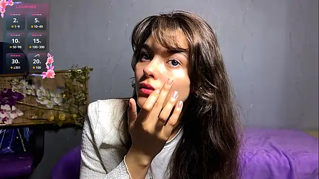 CareyDevan online show from 05-07-26, 01:38