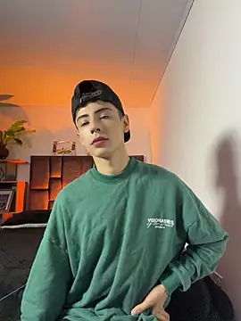 SebastianReed  online show from 05-16-26, 03:25