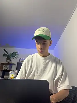Snapshot of SebastianReed_ chatting on 06-30-26, 03:07 SebastianReed online show from 06-30-26, 03:07