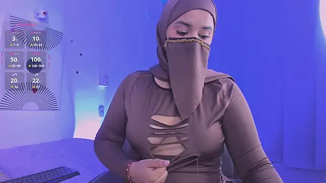 Snapshot of Aminaa_Kaarim chatting on 07-13-26, 01:08 Aminaa Kaarim online show from 07-13-26, 01:08