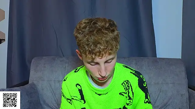 Snapshot of crispinver chatting on 06-22-26, 03:25 crispinver online show from 06-22-26, 03:25