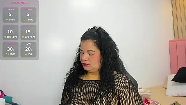 Snapshot of MAYTE1096 chatting on 07-31-26, 07:35 MAYTE1096 online show from 07-31-26, 07:35