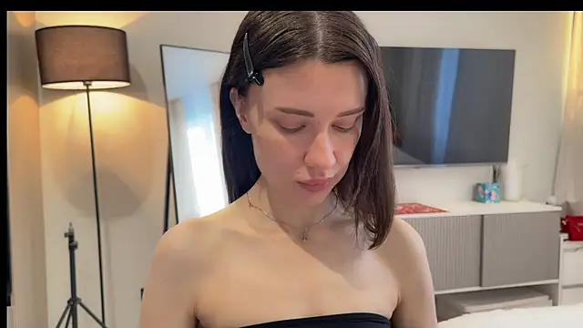 Snapshot of Nicolekira chatting on 03-23-26, 03:54 Nicolekira online show from 03-23-26, 03:54