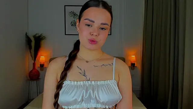 EvaRaider online show from 04-05-26, 11:40