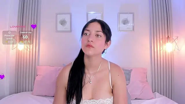 Snapshot of Sallyrosee_ chatting on 08-03-26, 03:27 Sallyrosee online show from 08-03-26, 03:27