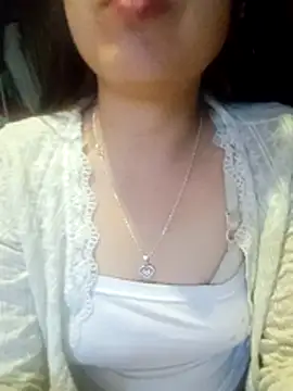 Snapshot of Abi-ni chatting on 05-09-26, 10:20 Abi-ni online show from 05-09-26, 10:20