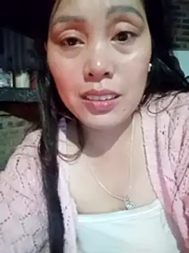 Snapshot of Abi-ni chatting on 05-16-26, 10:41 Abi-ni online show from 05-16-26, 10:41