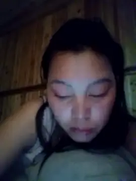 Snapshot of Abi-ni chatting on 05-19-26, 02:40 Abi-ni online show from 05-19-26, 02:40