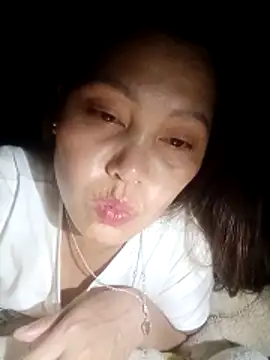 Snapshot of Abi-ni chatting on 05-21-26, 06:59 Abi-ni online show from 05-21-26, 06:59