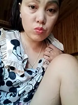Snapshot of Abi-ni chatting on 05-26-26, 10:11 Abi-ni online show from 05-26-26, 10:11
