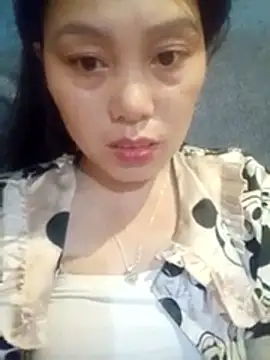 Snapshot of Abi-ni chatting on 05-26-26, 10:17 Abi-ni online show from 05-26-26, 10:17