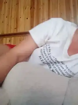 Snapshot of Abi-ni chatting on 06-22-26, 03:25 Abi-ni online show from 06-22-26, 03:25