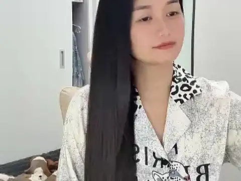 AmyLinee 1 online show from 05-06-26, 06:08