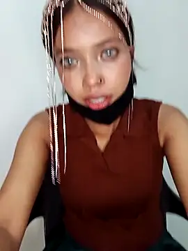 Candyy crushh online show from 03-17-26, 02:42